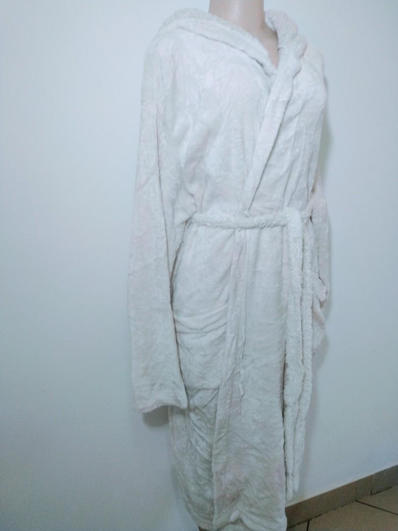 Soft Fleece Cotton Fashion Luxury UNISEX Bathrobe With Long Shawl Collar Flush Robe Bathroom Accessory With Detachable Outer Belt Hanging Loop Soft Touch Sexy V-neck used for Bathing Spa or Hotel