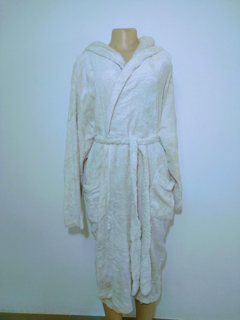 Soft Fleece Cotton Fashion Luxury UNISEX Bathrobe With Long Shawl Collar Flush Robe Bathroom Accessory With Detachable Outer Belt Hanging Loop Soft Touch Sexy V-neck used for Bathing Spa or Hotel