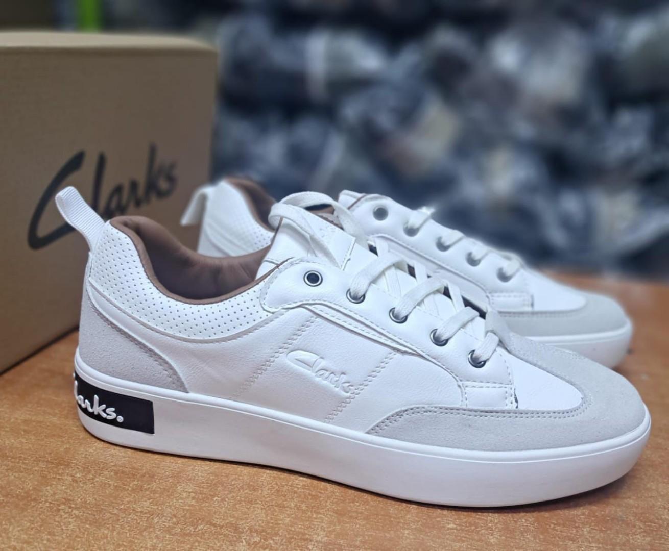 ORIGINAL LEATHER WHITE CLARKS CLASSIC CASUALS SHOES, WHITE CASUAL AND OFFICIAL SHOES BROWN LEATHER (BEST SHOP FOR LOAFERS, OFFICIALS, CASUALS, SNEAKERS)