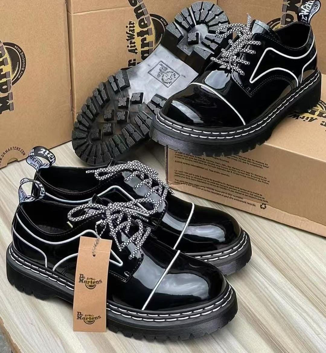 🔥 (On Offer) Glossy Leather Dr Martens Black Lace Shoe double stitch, very comfortable Double sole and classy official cassual loe cut leather shoe (generic)