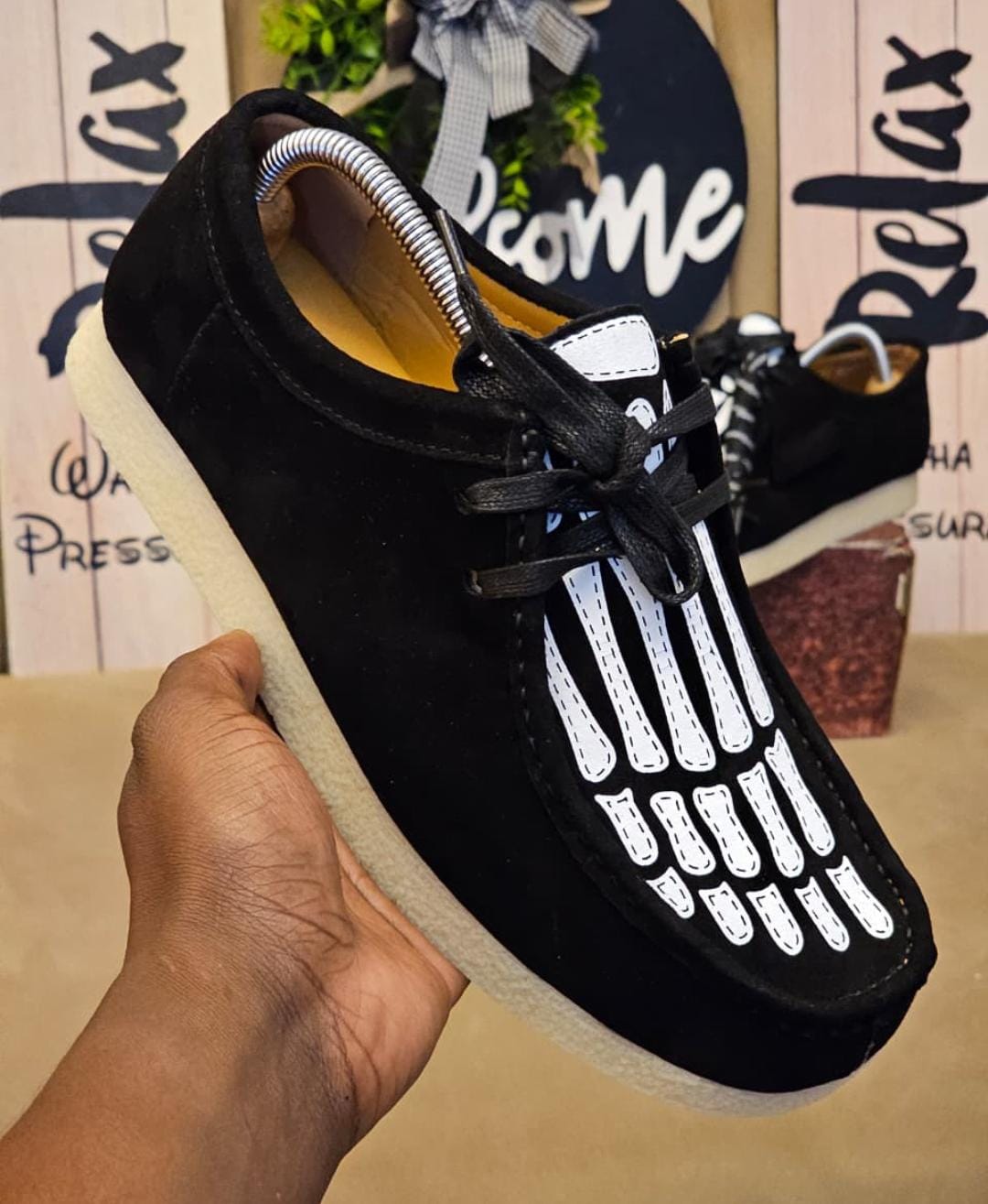 🔥 🔥( ON OFFER ) SKELETON CLARKS WALABEES BLACK SUEDE SHOE SKETCHERS AND CASUAL OXFORDS SHOES, VERY CLASSY AND FASHIONABLE, OFFICIALS, CASUAL BOOTS