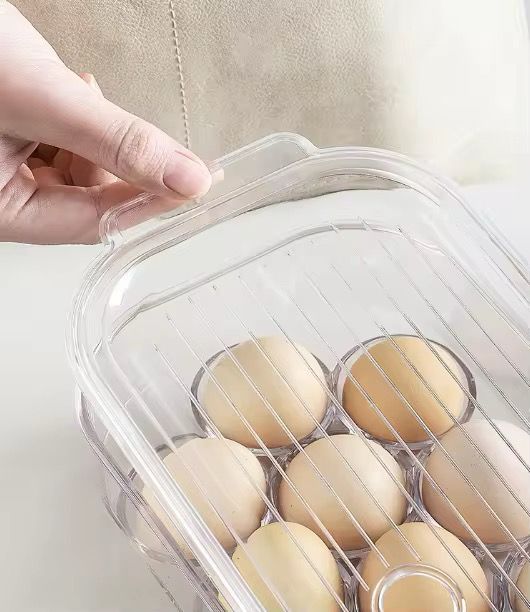 16-Grid Acrylic Egg Holder with Handle & Lid – Stackable Fridge Organizer Tray for Eggs | Durable, Transparent Storage for Kitchen & Refrigerator