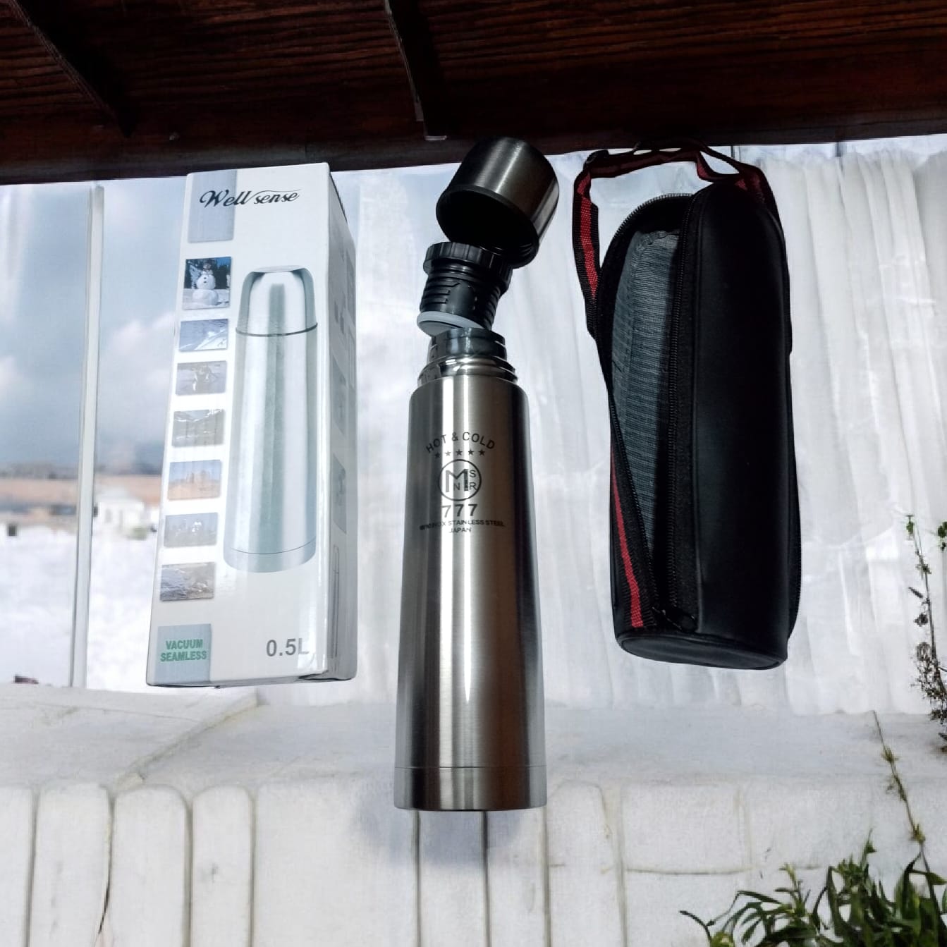 (Limited Offer with Free Gift) Well Sense Portable Vaccum Flask/Thermos Flask/Travel Bottle to keep your drinks hot or cold