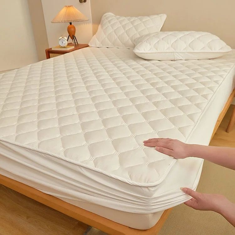 4 by 6 ft. Quilted Waterproof Mattress Protector – Soft, Breathable, Noiseless, Hypoallergenic Fitted Cover for Bed Protection from Spills, Sweat & Dust Mites