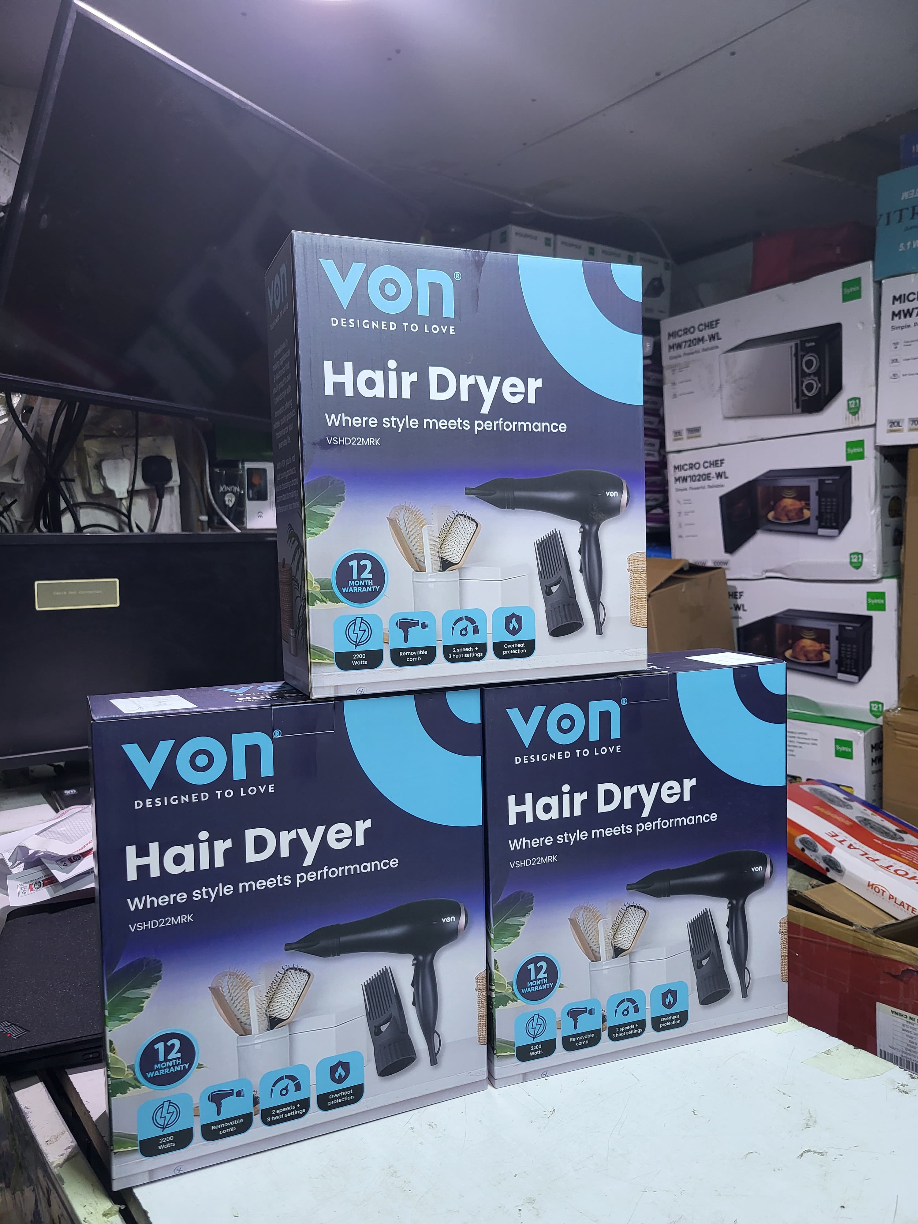 Von Professional Hair Dryer VSHD22MRK – 2200W Powerful Salon-Grade Blow Dryer with 2 Speed & 3 Heat Settings, Cool Shot Function, and Styling Accessories