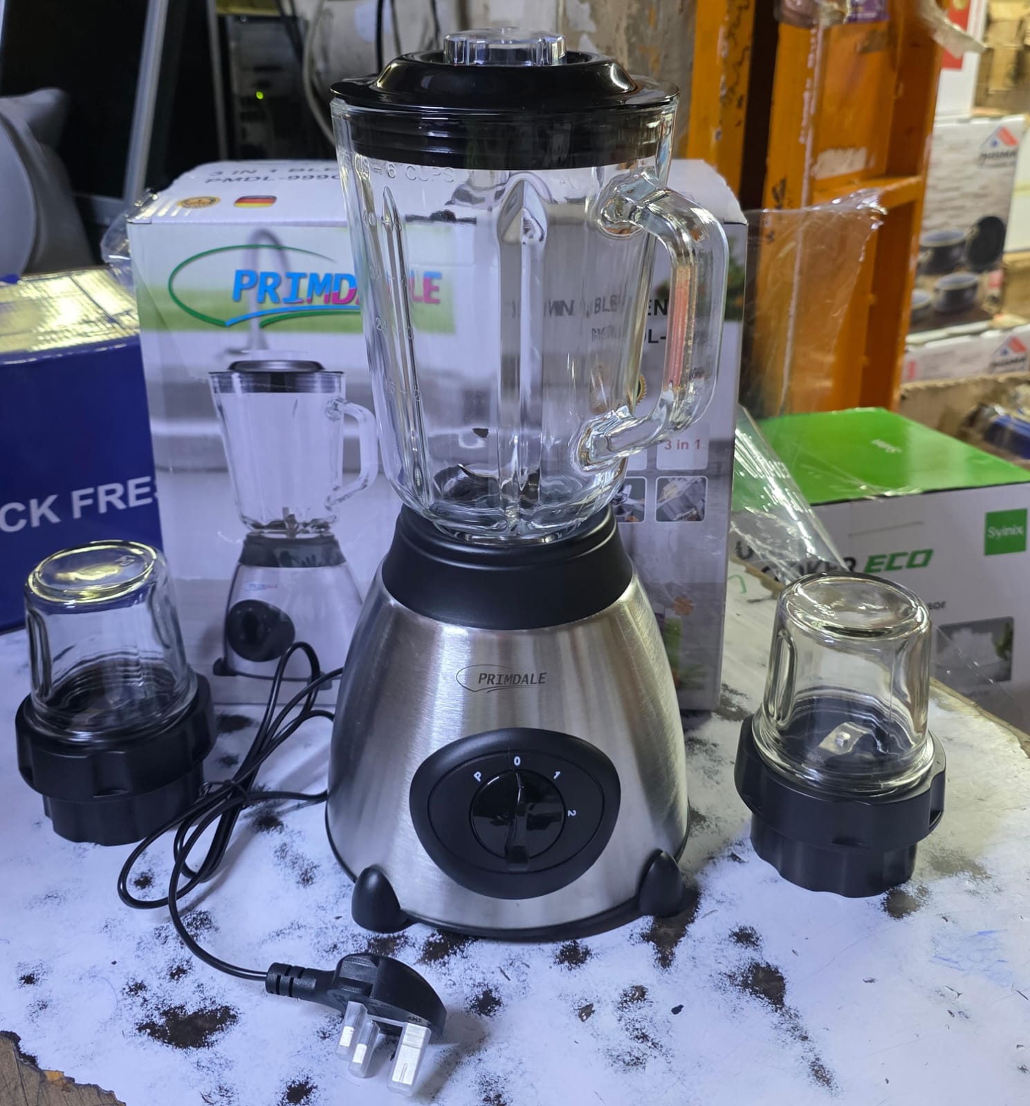 Primadale 3-in-1 Blender with Glass Jar 1.5L – 400W Powerful Electric Blender with Grinder & Mill, Stainless Steel Blades, Ideal for Hot & Cold Beverages