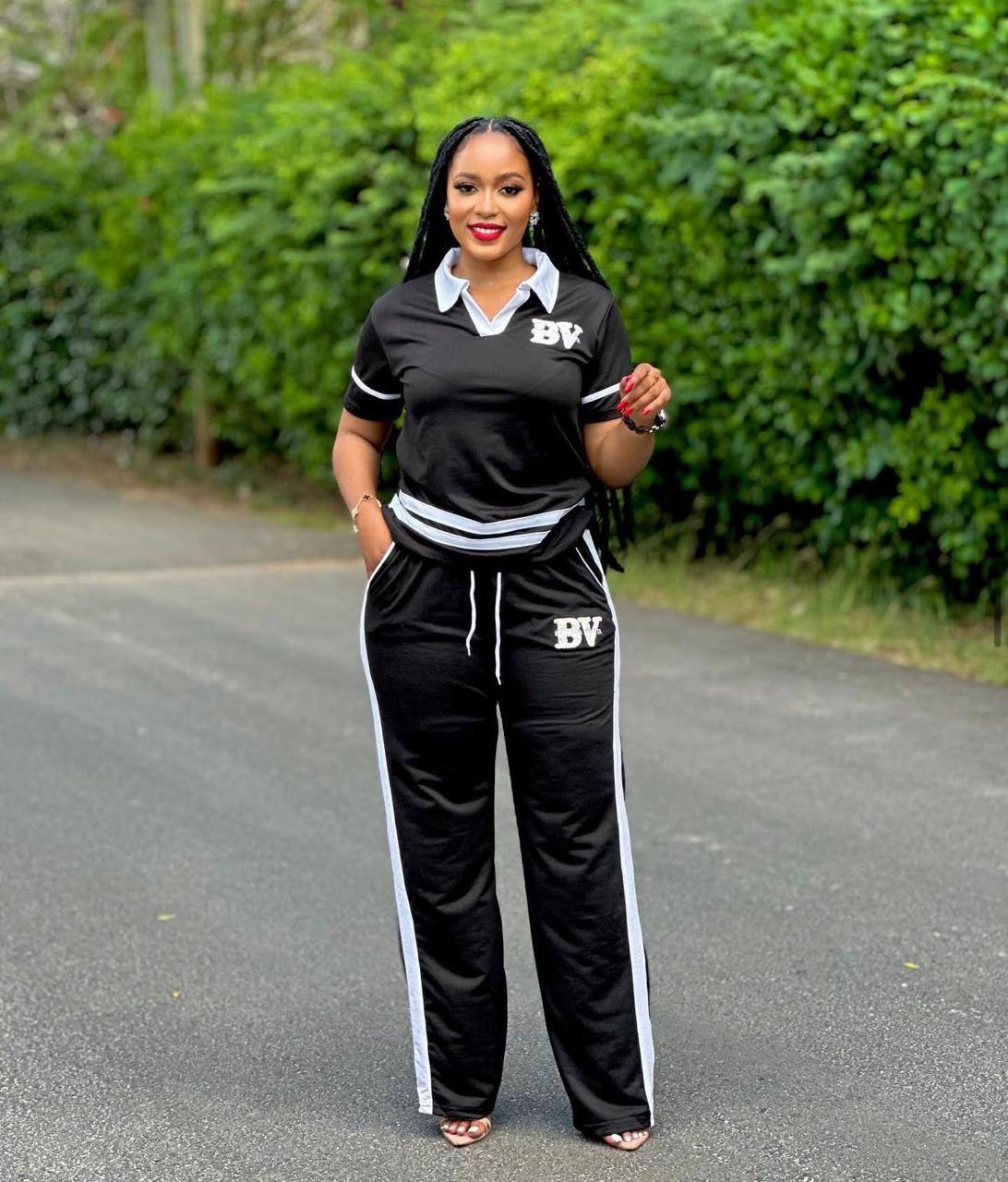 Women’s Casual Two-Piece Sporty Set – Short Sleeve Polo-Style Top & High-Waist Drawstring Pants with Side Stripes, Soft Stretch Fabric, Relaxed Fit, Stylish Athleisure Outfit for Daily Wear, Travel &