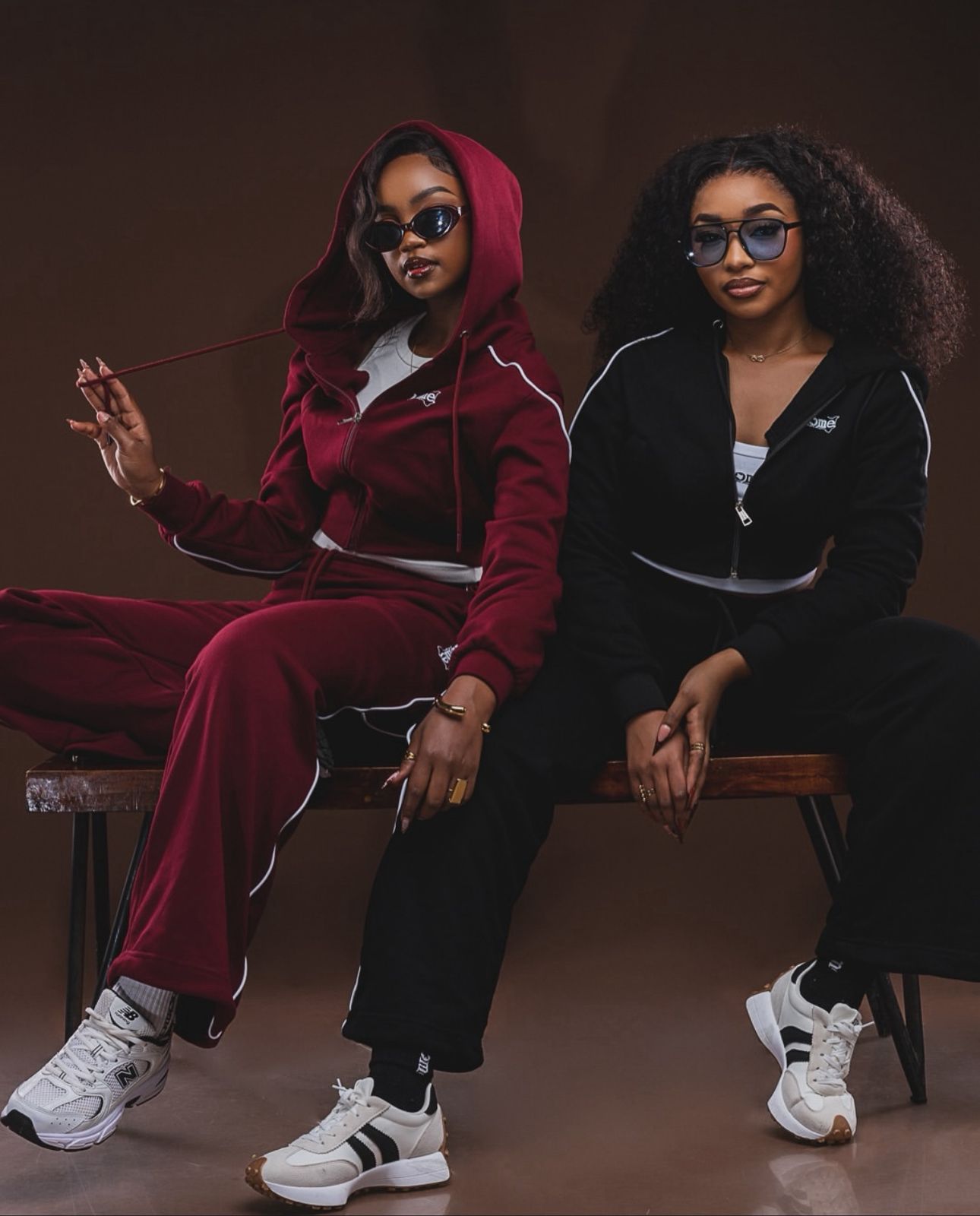 Women’s Trendy Two Piece Tracksuit Set Cropped Zip Up Hoodie and High Waist Wide Leg Pants Sporty Casual Outfit Comfortable Streetwear Matching Set for Gym Travel Daily Wear Stylish Activewear