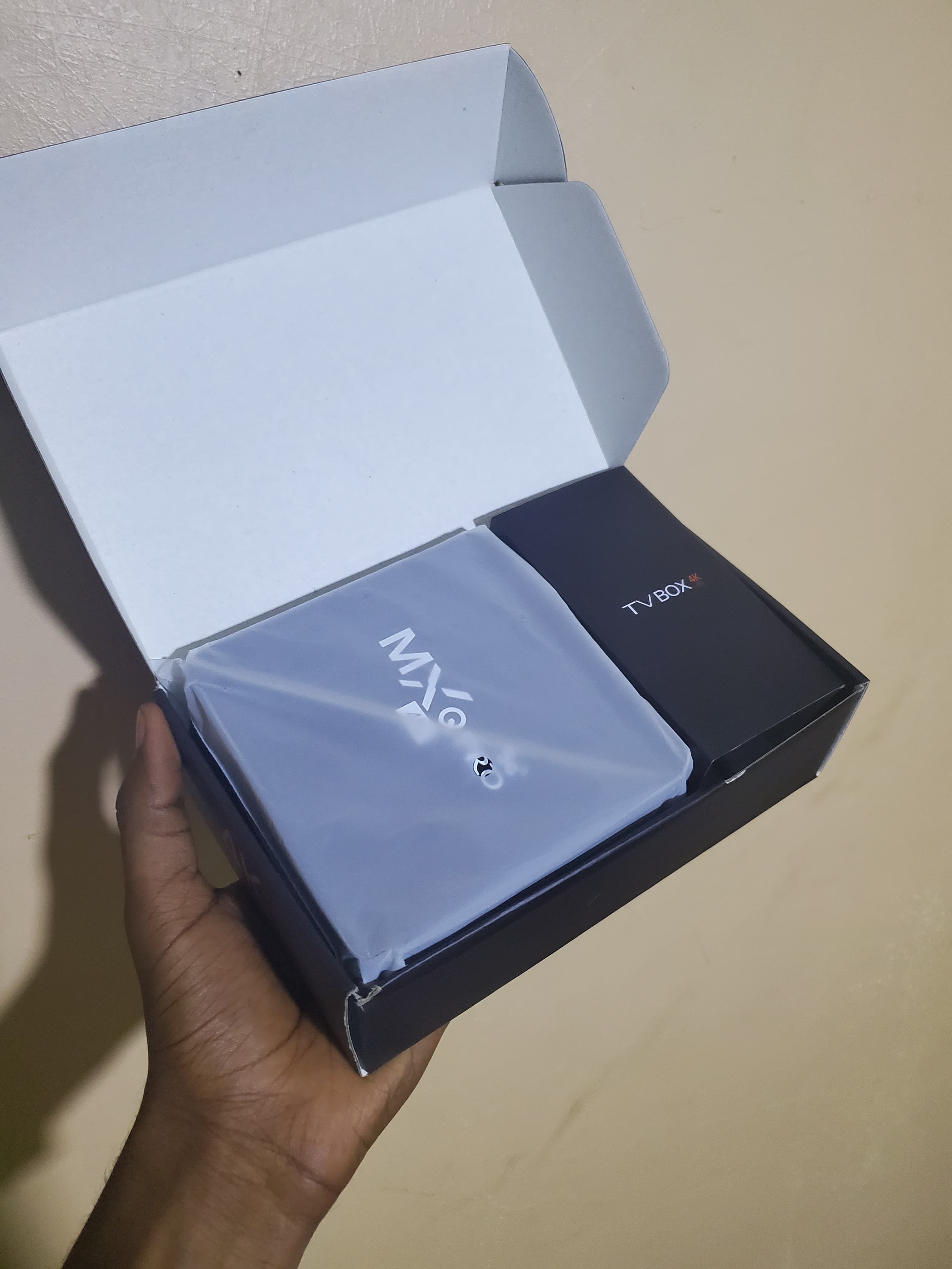 MXQ Pro RK3229 Android 10.1 Smart TV Box – 4K UHD Streaming Media Player with Wi-Fi, Remote Control & HDMI – Smart TV Set Top Box for YouTube, Netflix & Online Content