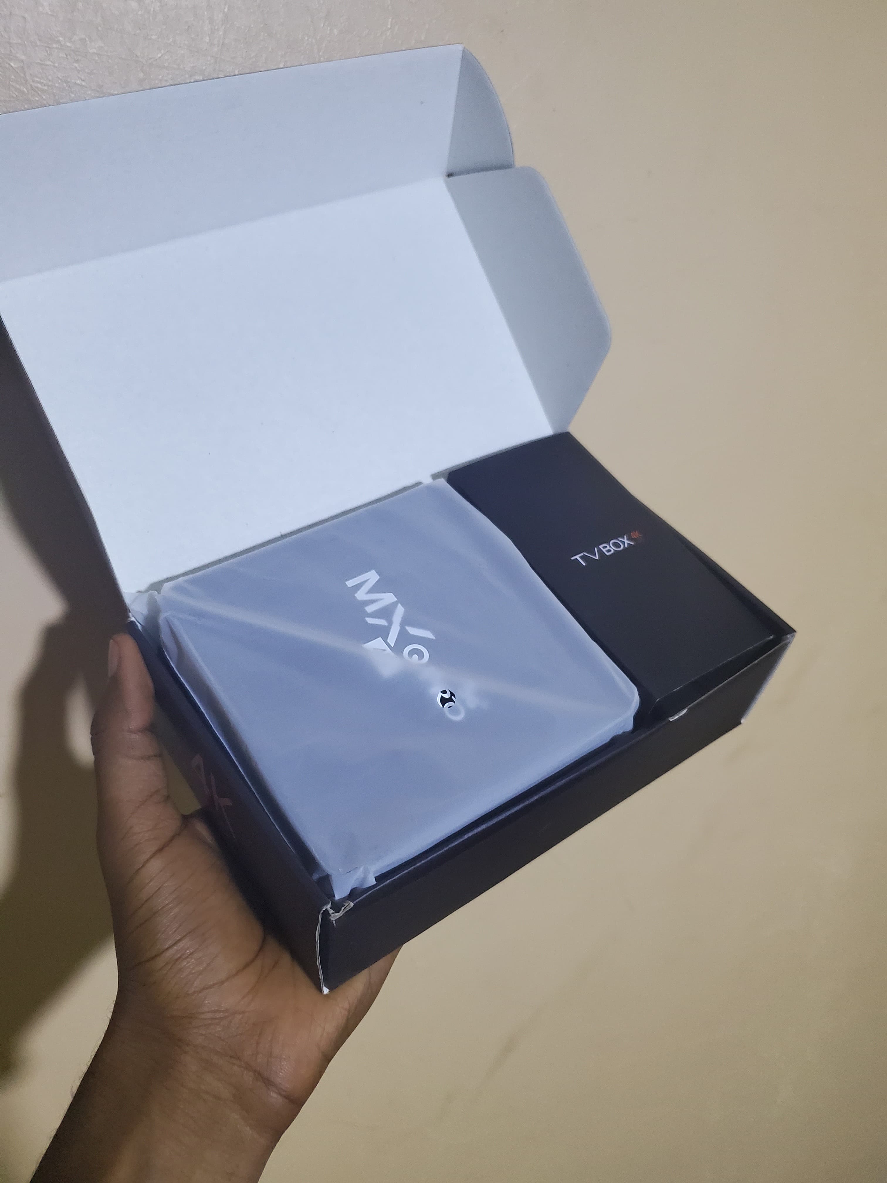 MXQ Pro RK3229 Android 10.1 Smart TV Box – 4K UHD Streaming Media Player with Wi-Fi, Remote Control & HDMI – Smart TV Set Top Box for YouTube, Netflix & Online Content