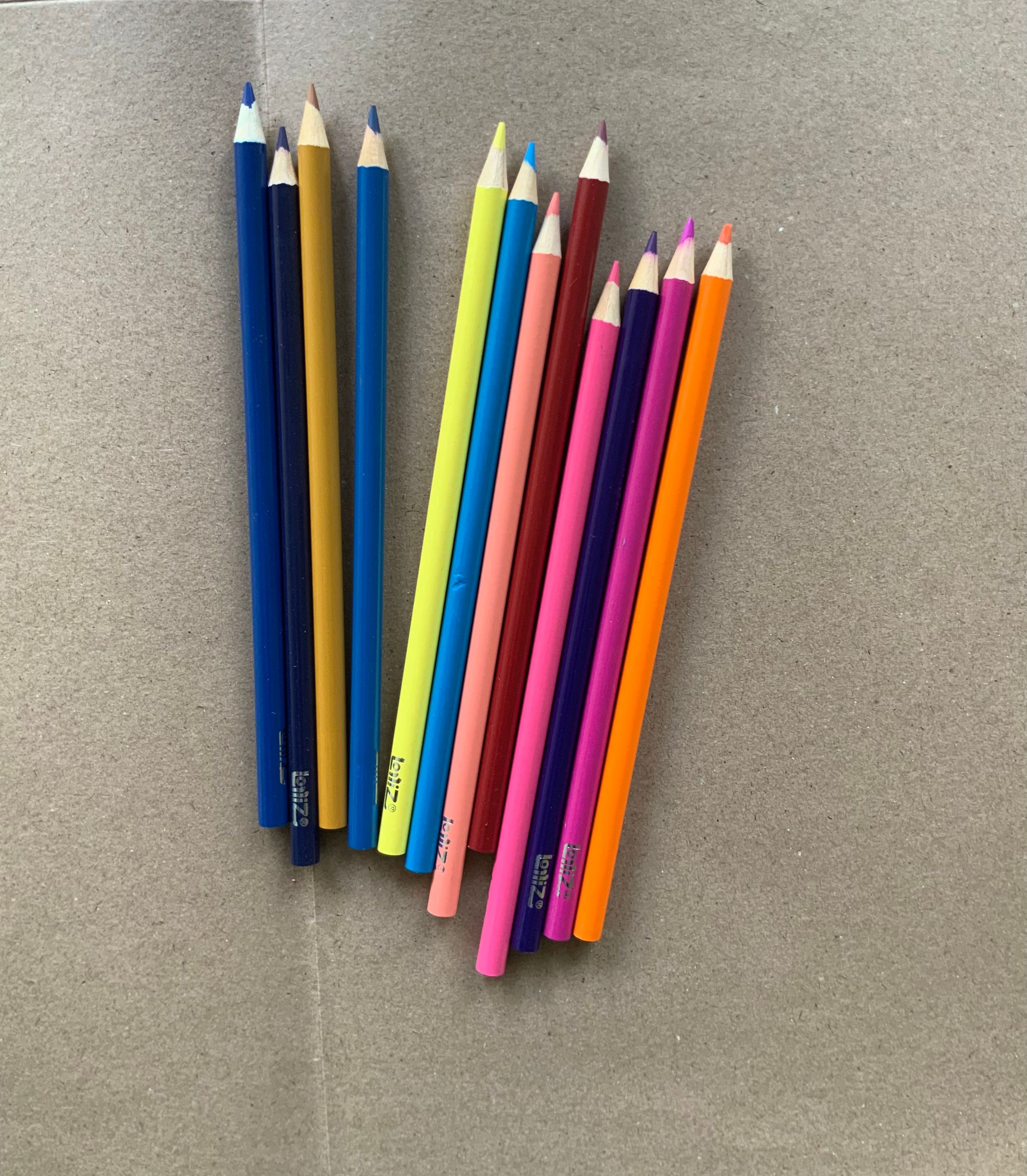 12-Color Premium Colored Pencil Set with Metal Tin Case – Vibrant Art Supplies for Students & Artists. SketchSet