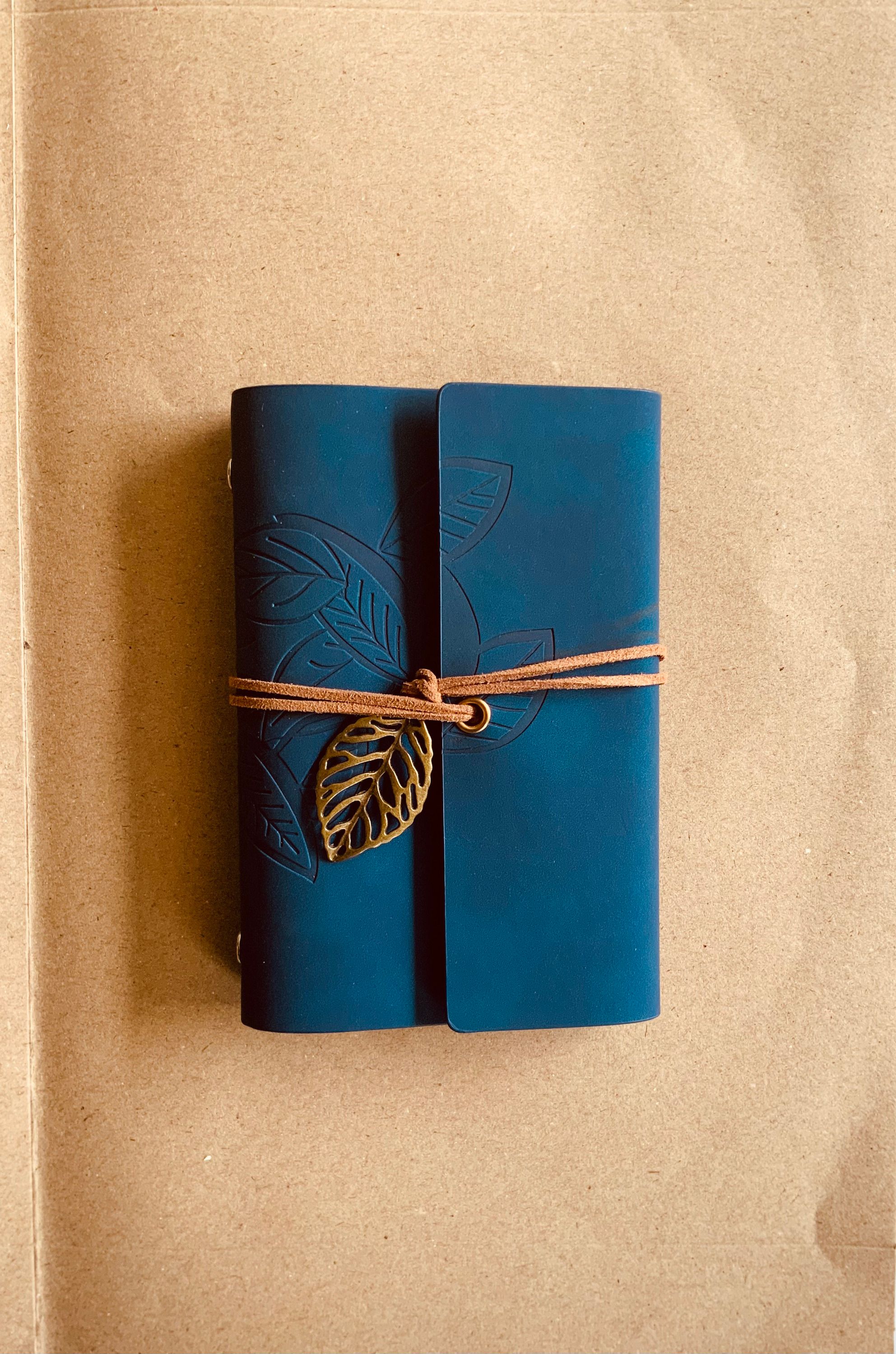 Vintage Leaf Charm PU Leather Notebook. A5/A6 Diary, Journal Memo