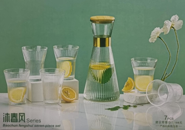 New arrival🔥🔥🔥

Baochum Clear glass 7pc water set - 200mlx6 tumblers  +950ml jug