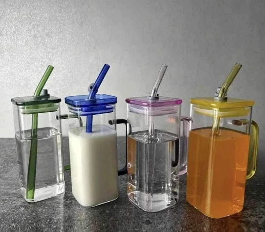 🍇400ml Square smoothie glass cup with matching straws now available in 6 colours (2 designs - good morning with bamboo lids; unbranded matching colours acrylic lids)