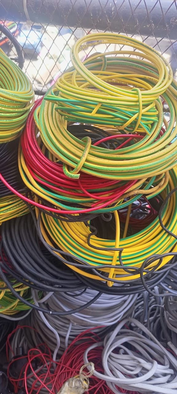 Electric Cables (ASL) 90M roll 1.5mm Single Red, Black, Yellow