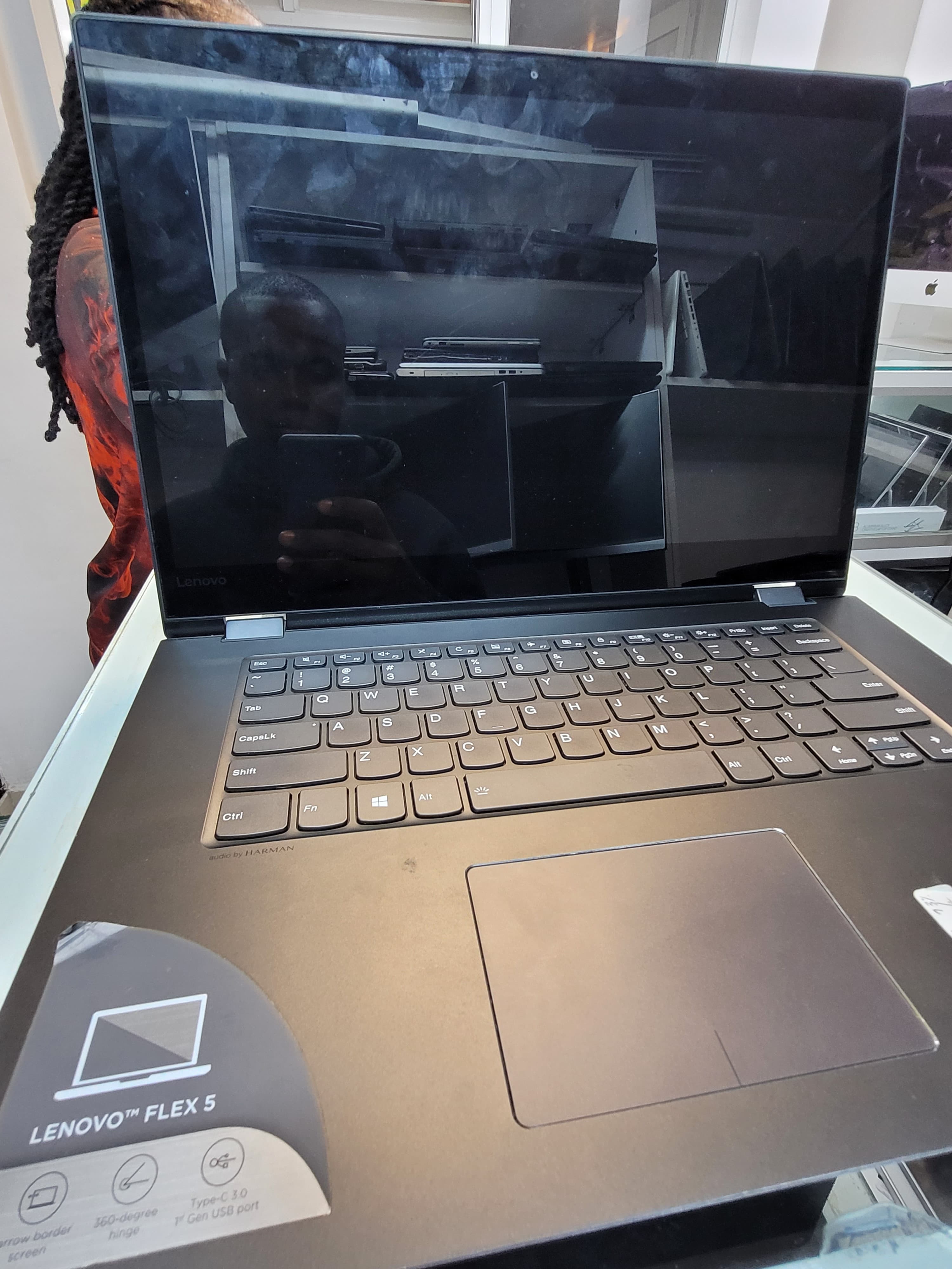 LENOVO IDEAPAD FLEX 5. CONVERTIBLE INTEL CORE I7-7500U 7TH GEN (2.7 GHZ BASE, UP TO 3.5 GHZ WITH TURBO BOOST, 4MB L3 CACHE, 2 CORES, 4 THREADS). 14 INCHES FHD MULTI-TOUCH DISPLAY WINDOWS 10.