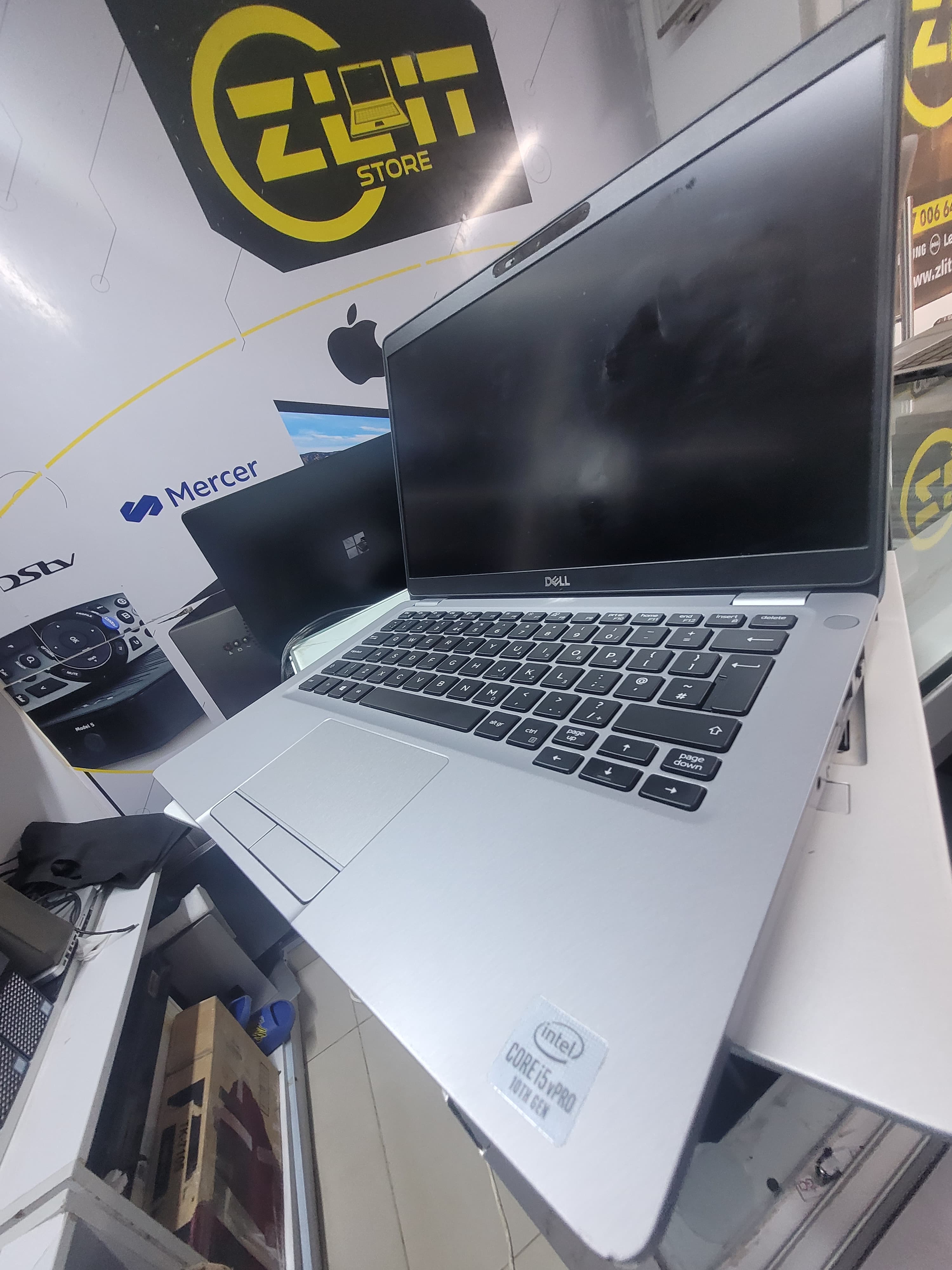 DELL LATITUDE 5310 FEATURES A 10TH GEN INTEL® CORE™ I5 CPU, 16GB RAM, 256GB SSD, AND A SHARP 13.3” FHD DISPLAY—BUILT FOR SECURITY, SPEED, AND MOBILITY IN PROFESSIONAL WORK ENVIRONMENTS.
