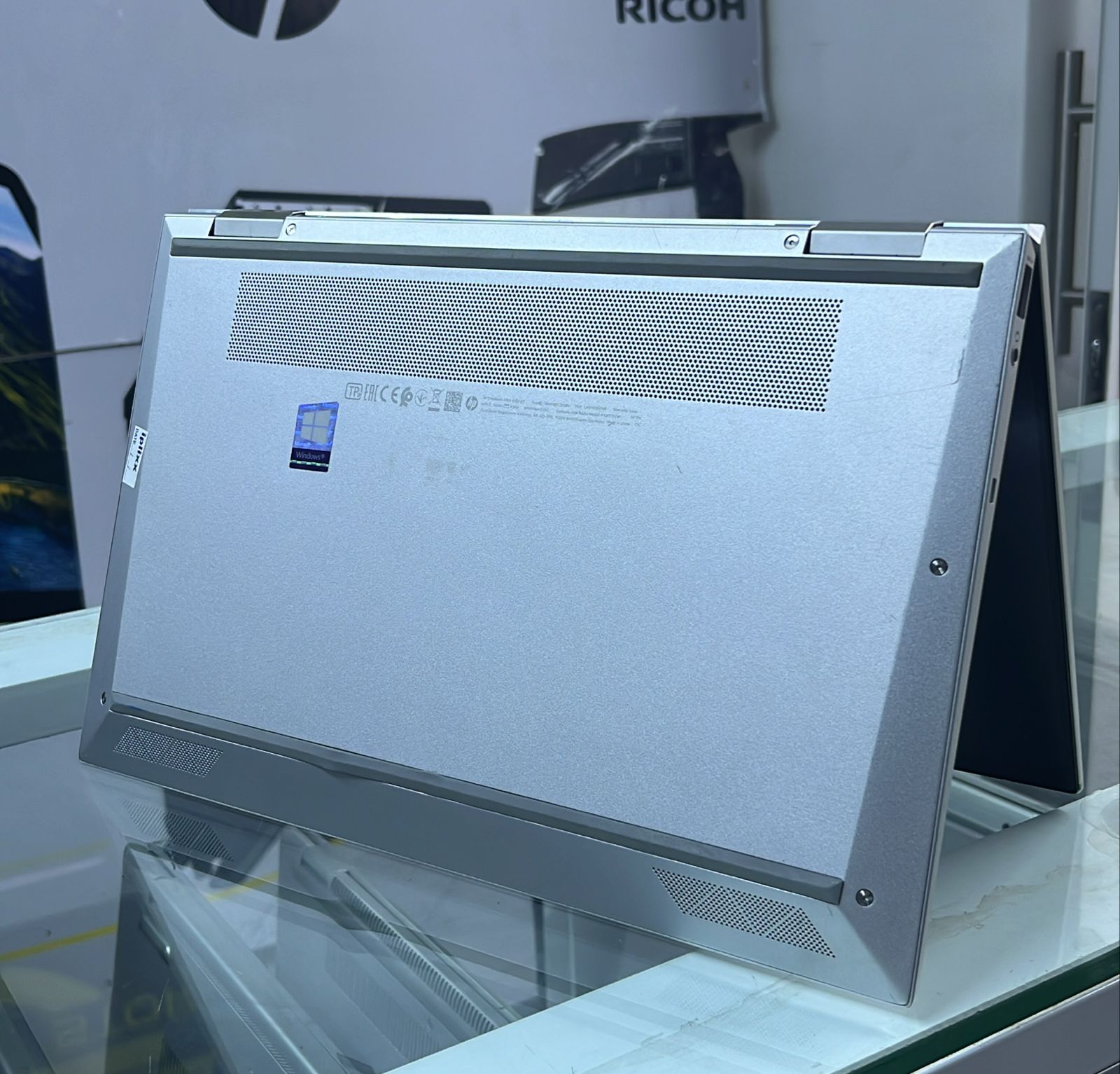 HP ELITEBOOK 1030 G7 COMBINES A 10TH GEN INTEL® CORE™ I7, 16GB RAM, 512GB SSD, AND A 13.3” TOUCHSCREEN DISPLAY INTO A FLEXIBLE, SECURE, AND PORTABLE LAPTOP FOR BUSINESS PROFESSIONALS.