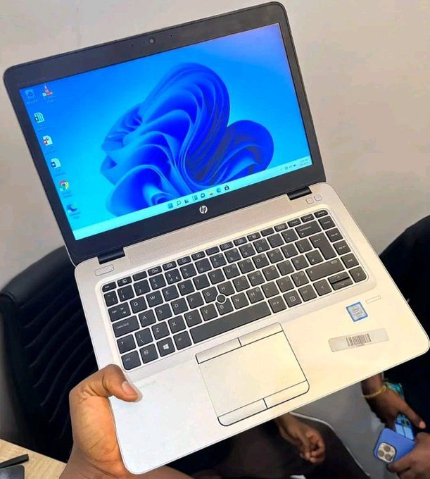👌FREE LAPTOP BAG👌HP EliteBook 840 G3: Premium 14" business ultrabook with 6th Gen Intel Core i5 (2 cores, base 2.3-2.6 GHz, Turbo up to 3.4 GHz), 8GB  RAM, fast 256GB SSD for smooth productivity.