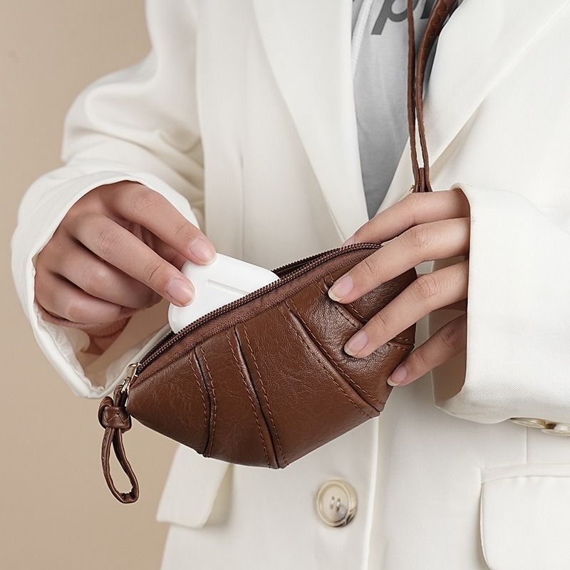 Croissant Shape Zipper Coin Key Pouch Portable Fashion Mini Bag for Daily Essent