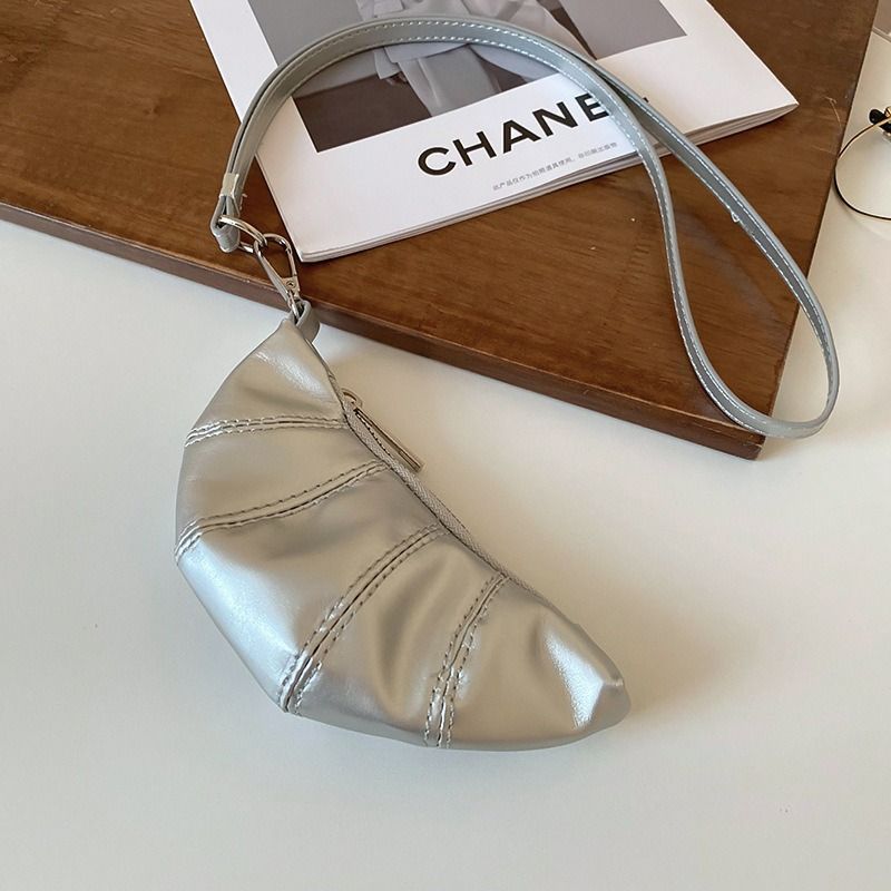 Croissant Shape Zipper Coin Key Pouch Portable Fashion Mini Bag for Daily Essent