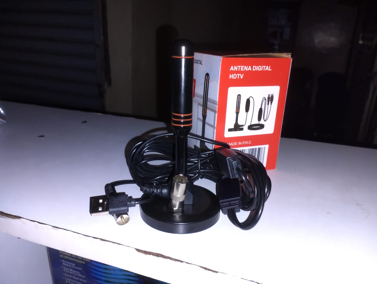 HD Digital Indoor Amplified TV Antenna 200 Miles Ultra HDTV With Amplifier VHF/UHF Quick Response Indoor Outdoor Aerial HD Set