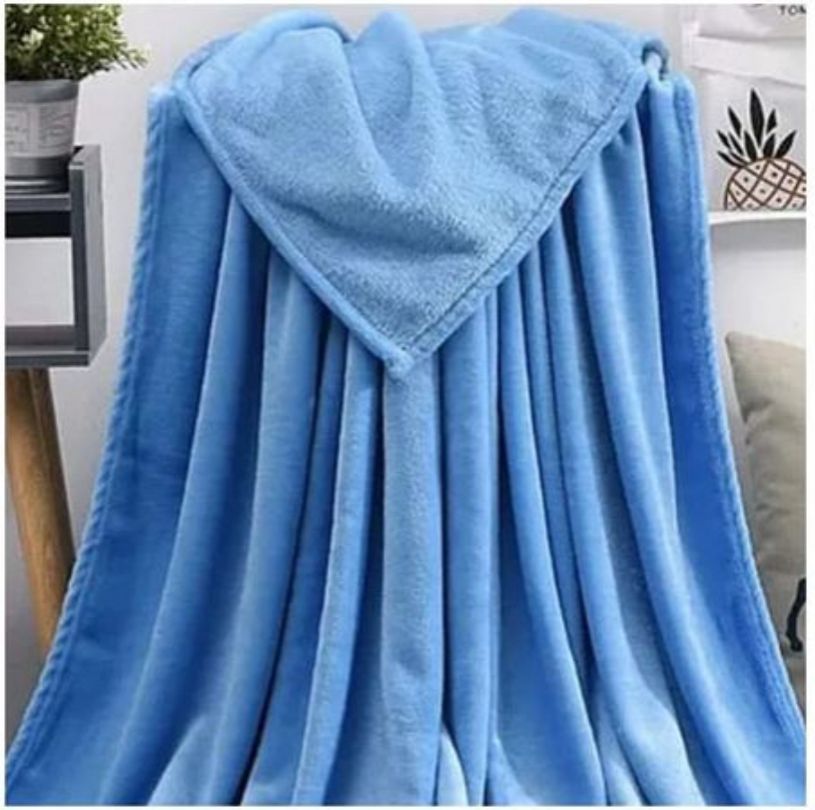 Soft Fleece Throw Blanket (Plain). Coral Plush Throw Blanket, Super Soft & Cozy, 100% Polyester, Machine Washable, for Sofa, Bed, or Chair (Sea Turtle)