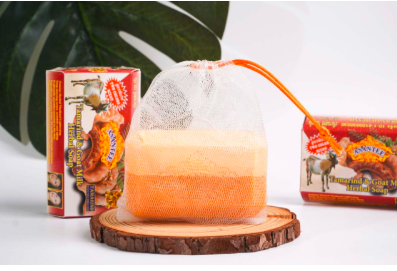 Tamarind & Goat Milk Herbal Soap – Brightening, Moisturizing & Gentle Exfoliation