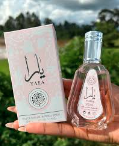 Lattafa Yara Eau de Parfum for Women – 50ml Sweet, Creamy & Floral Fragrance with Vanilla, Orchid & Tropical Notes