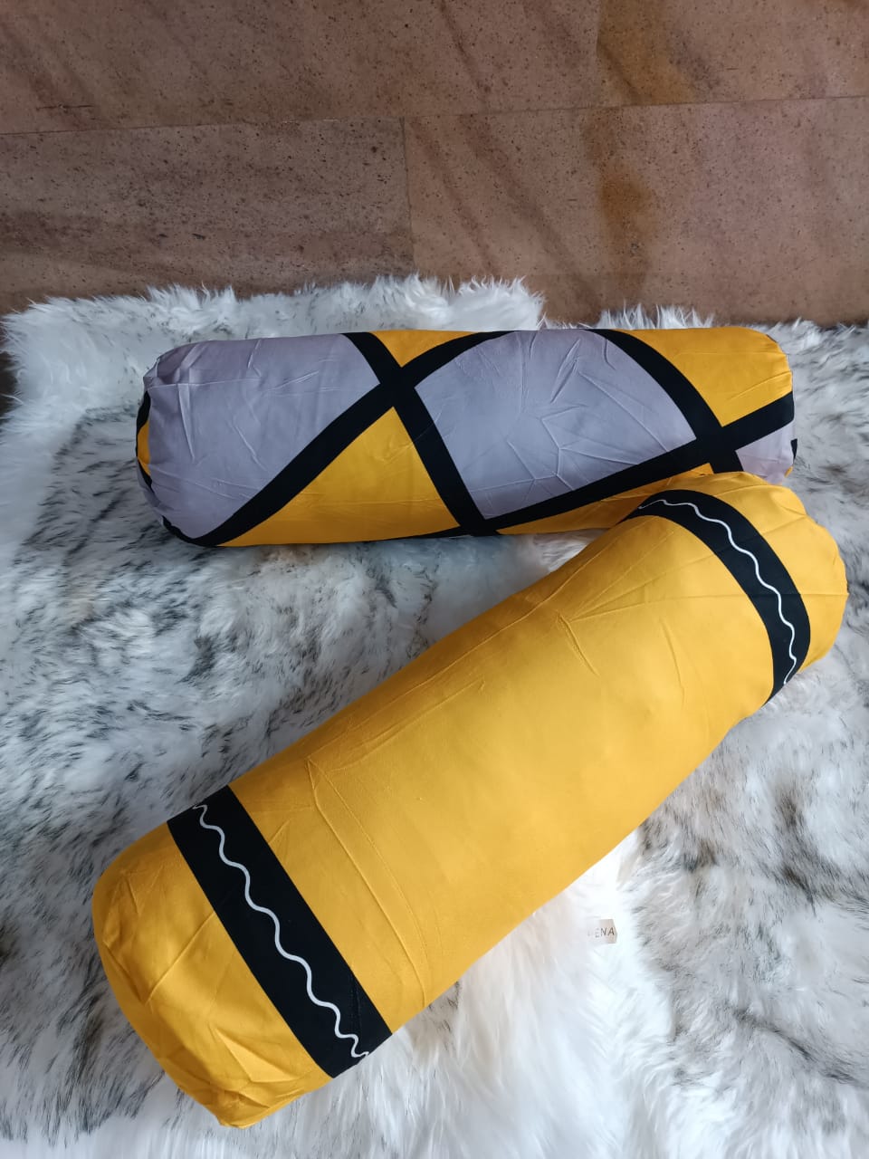 2Pcs Classy Very Quality Stylish🌺 Bolster pillow cases are specially designed covers for cylindrical pillows, offering both protection and aesthetic appeal. 🥳🥳