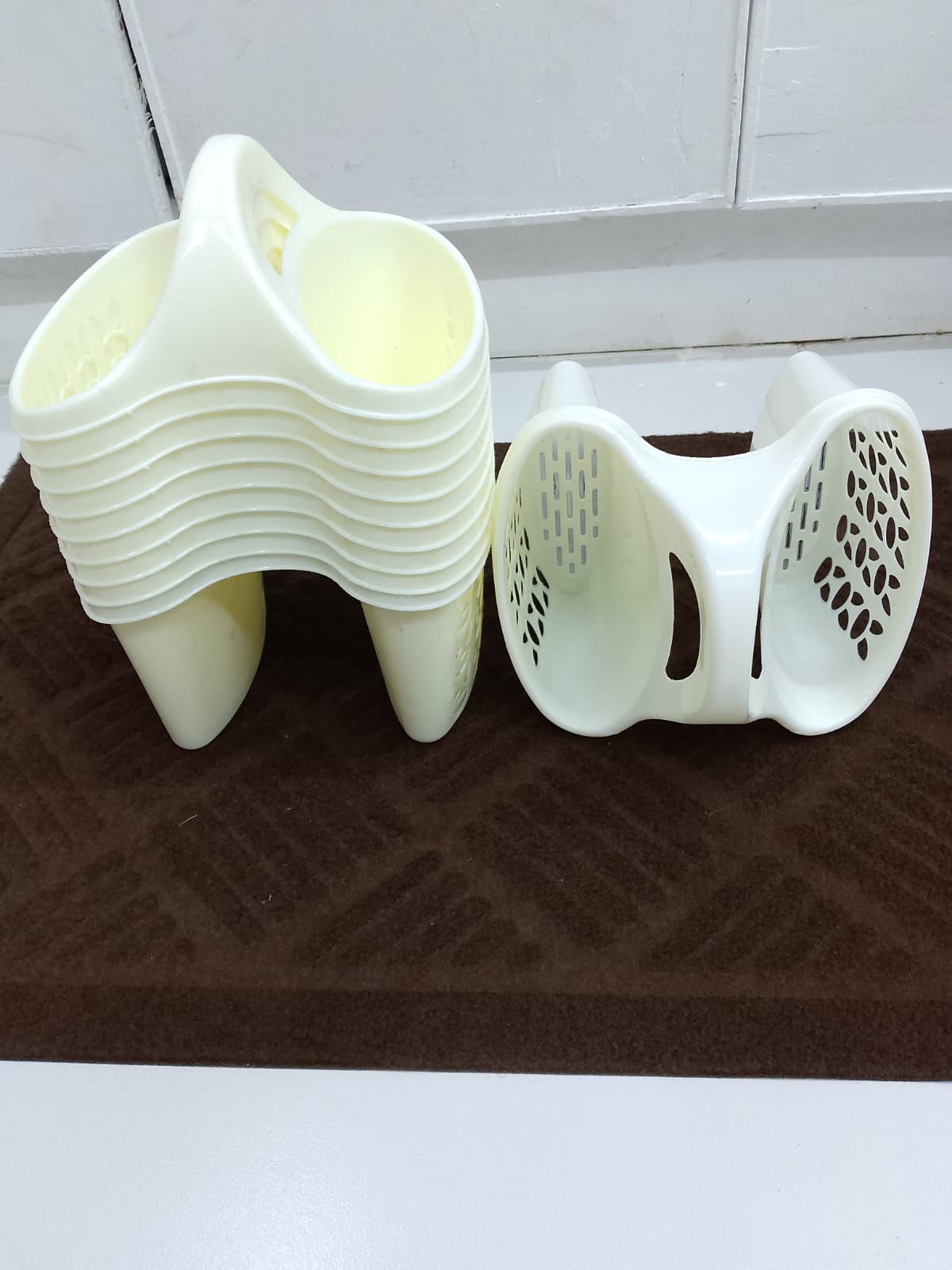 🌟 "Declutter Your Bathroom — Keep Soap and Toothbrushes Dry and Organized with our🤗Toothbrush toothpaste soap or other bathroom essentials holder✨