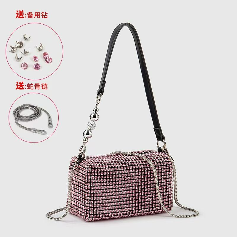 Glamorous Rhinestone Crossbody Bag
Luxury design, full white rhinestones. Detachable pearl handle & silver chain. Elevates outfits, great for parties/daily chic