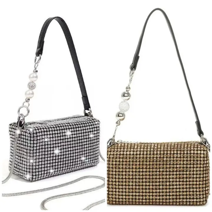 Glamorous Rhinestone Crossbody Bag
Luxury design, full white rhinestones. Detachable pearl handle & silver chain. Elevates outfits, great for parties/daily chic