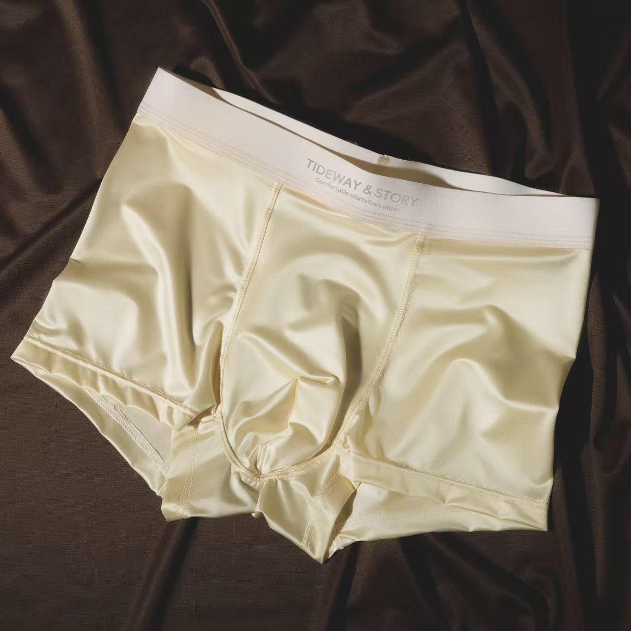 New Men's Satin Luxury Underwear, Summer Breathable Men's Boxer Briefs, loose ，Soft & Smooth and comforable
