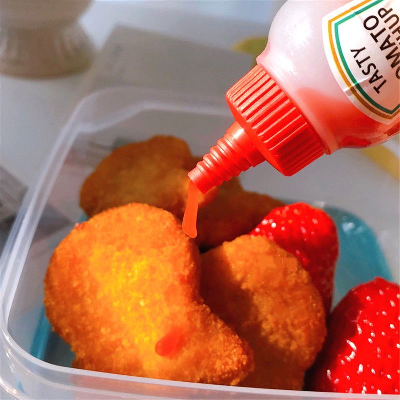 2Pcs Mini Tomato Ketchup Bottle Portable Small Sauce Container Salad Dressing Container Pantry Containers for Bento Box &E-1064