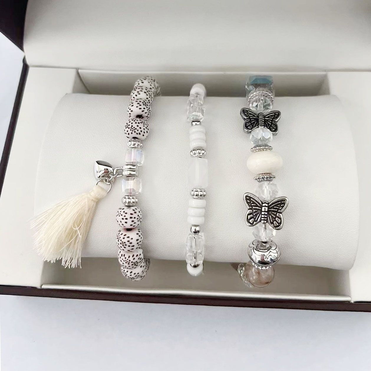 4pcs String Bead Lady Bracelet New Fashion Style Hand Chain Bracelet Set Four-piece Butterfly Bracelet Trendy Hand Jewelry Gift