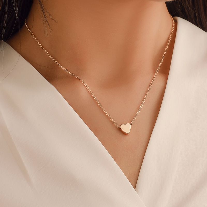 Korean fashion love necklace simple wild peach heart pendant heart-shaped necklace clavicle chain female A-615