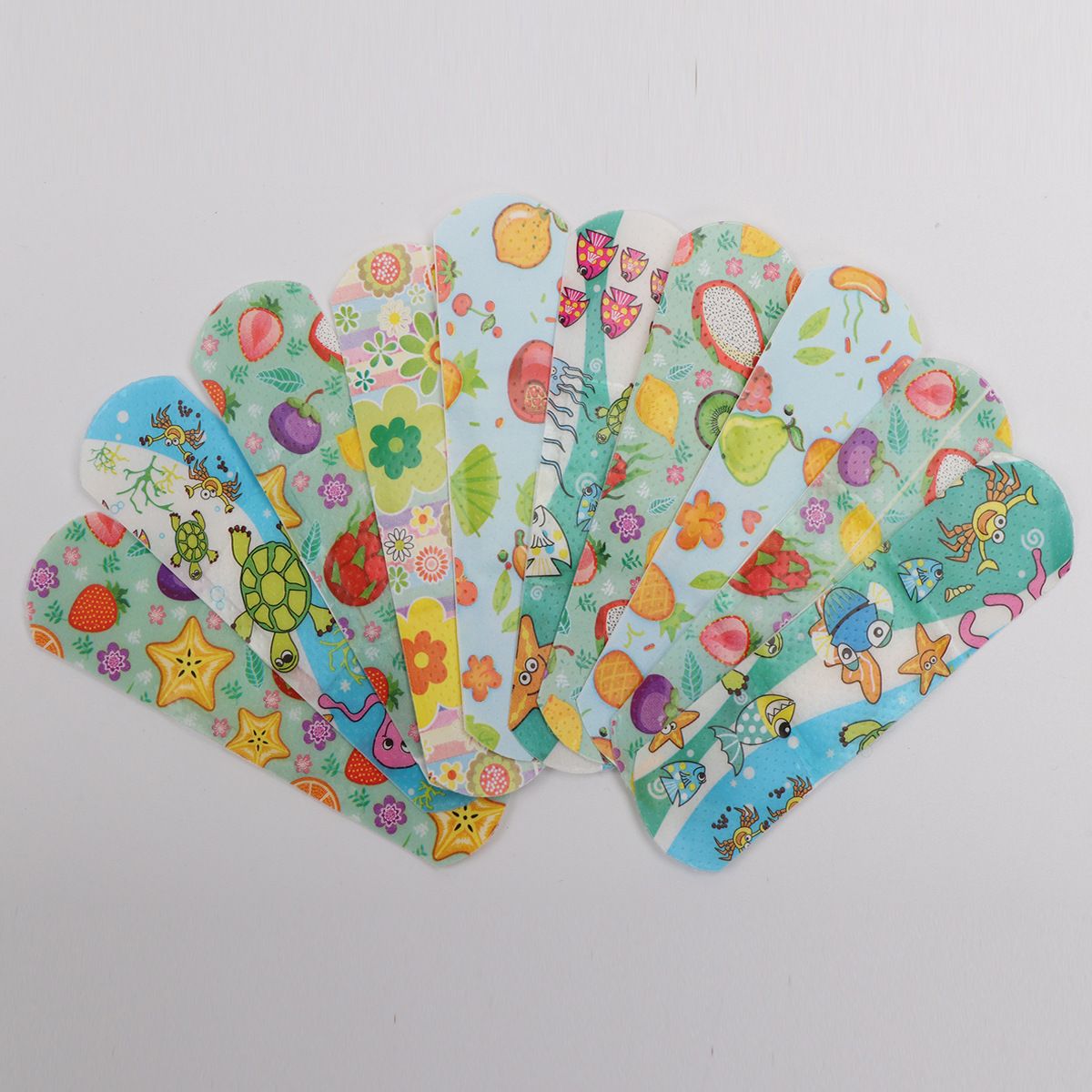 100pcs Cartoon Animal Pattern Waterproof Hemostasis Kids Band Aid Stickers Adhesive Bandage Wound Strips Plasters for Children