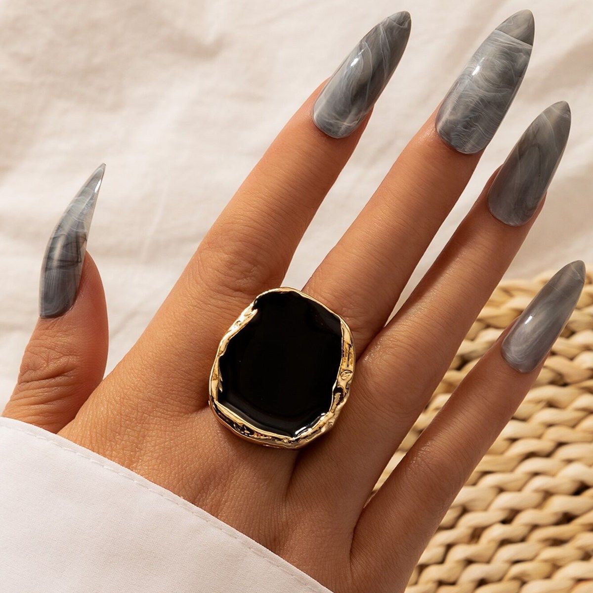 Bohemian Black Stone Gold Ring for Women Men Charms Dripping Oil Big Joint Ring Gothic Jewelry Accessories & A-1417