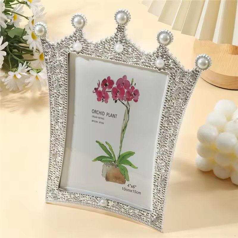 1 children's photo frame inlaid with imitation pearls and rhinestone crowns for room tabletop Christmas and Halloween decoration