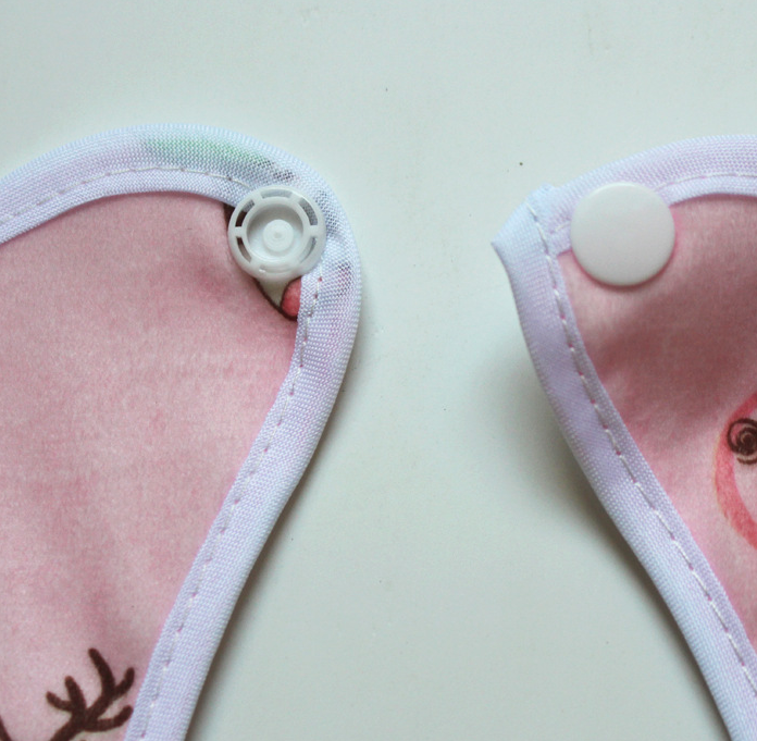 3ps / cartoon snap Waterproof Bib Super Soft Baby Bib newborn crystal velvet saliva towel E-1159