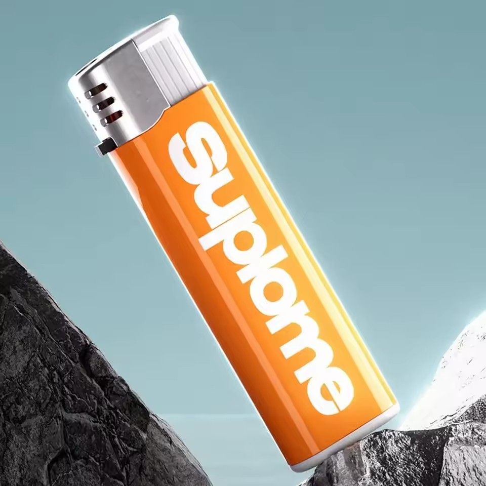 2025 New Magical Lighter Portable Joke Toy Realistic Fun Water Gun Lighter Stress Relieving Toy Water Park