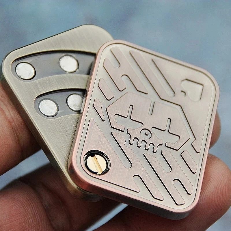 Metal push card EDC stress resistant toy, advanced rotating poker toy, portable magnetic stress reducing toy, adult gift