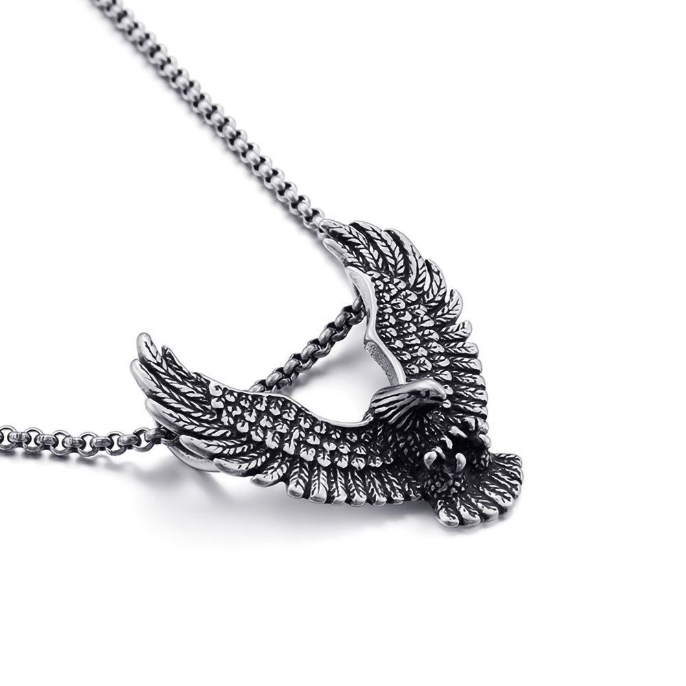 2025 New Titanium Steel Eagle Collar Eagle Personalized Stainless Steel Sweater Necklace Men's Accessories