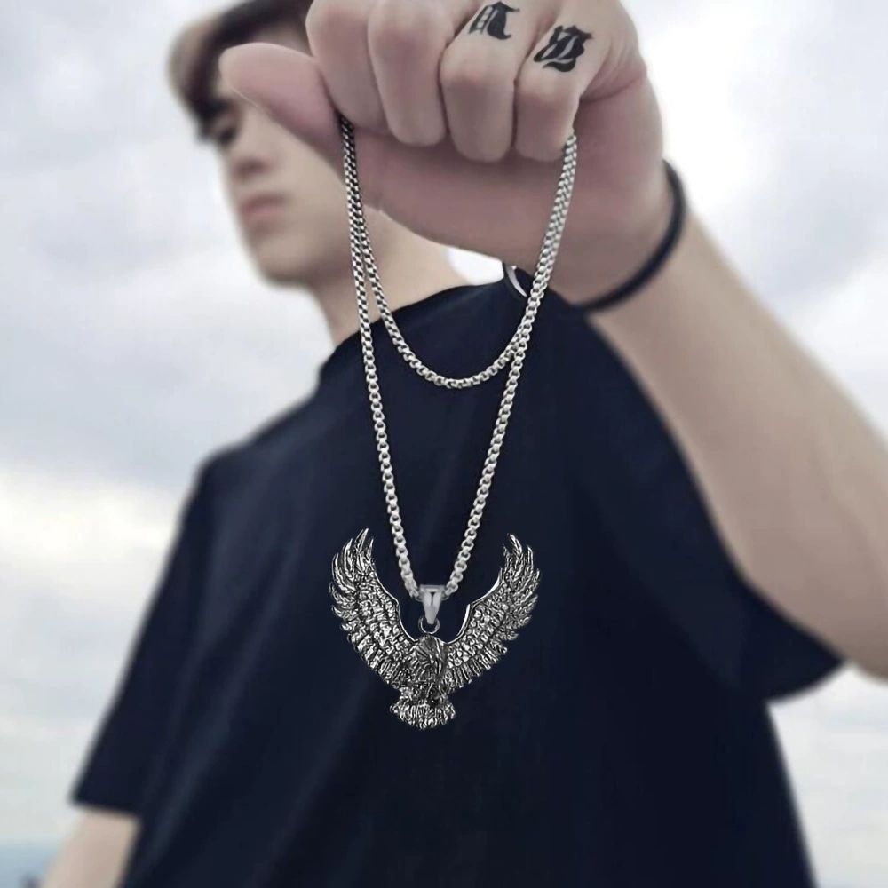 2025 New Titanium Steel Eagle Collar Eagle Personalized Stainless Steel Sweater Necklace Men's Accessories