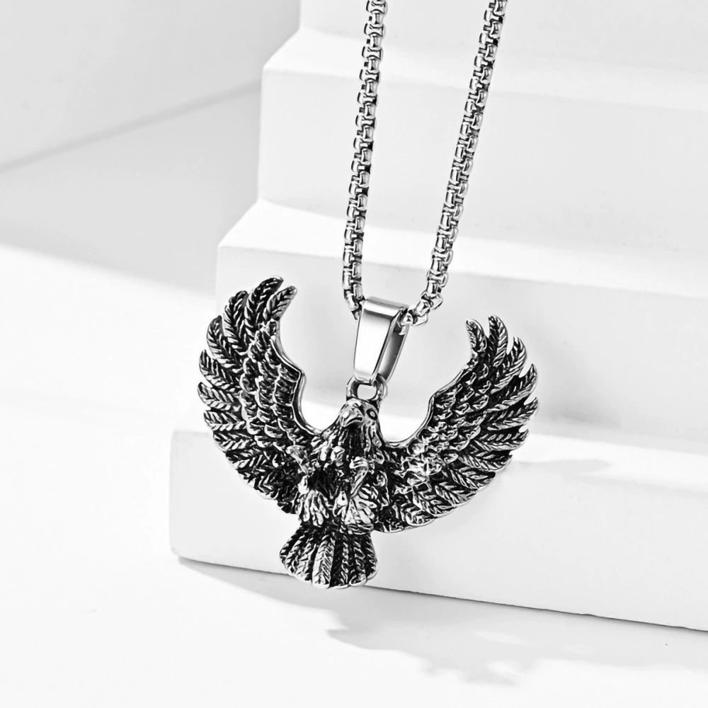 2025 New Titanium Steel Eagle Collar Eagle Personalized Stainless Steel Sweater Necklace Men's Accessories