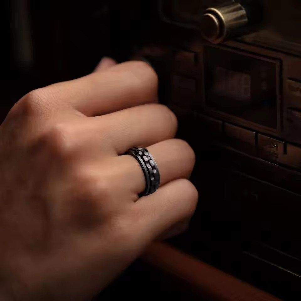 Men's anxiety spinning ring punk style titanium steel chain rock driven spinning ring party and wedding jewelry