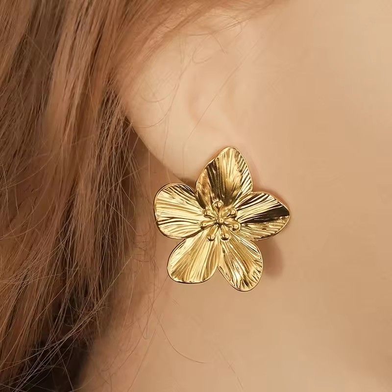 Vintage style and floral hypoallergenic earrings, high-quality 18k gold-plated stainless steel women's party earrings