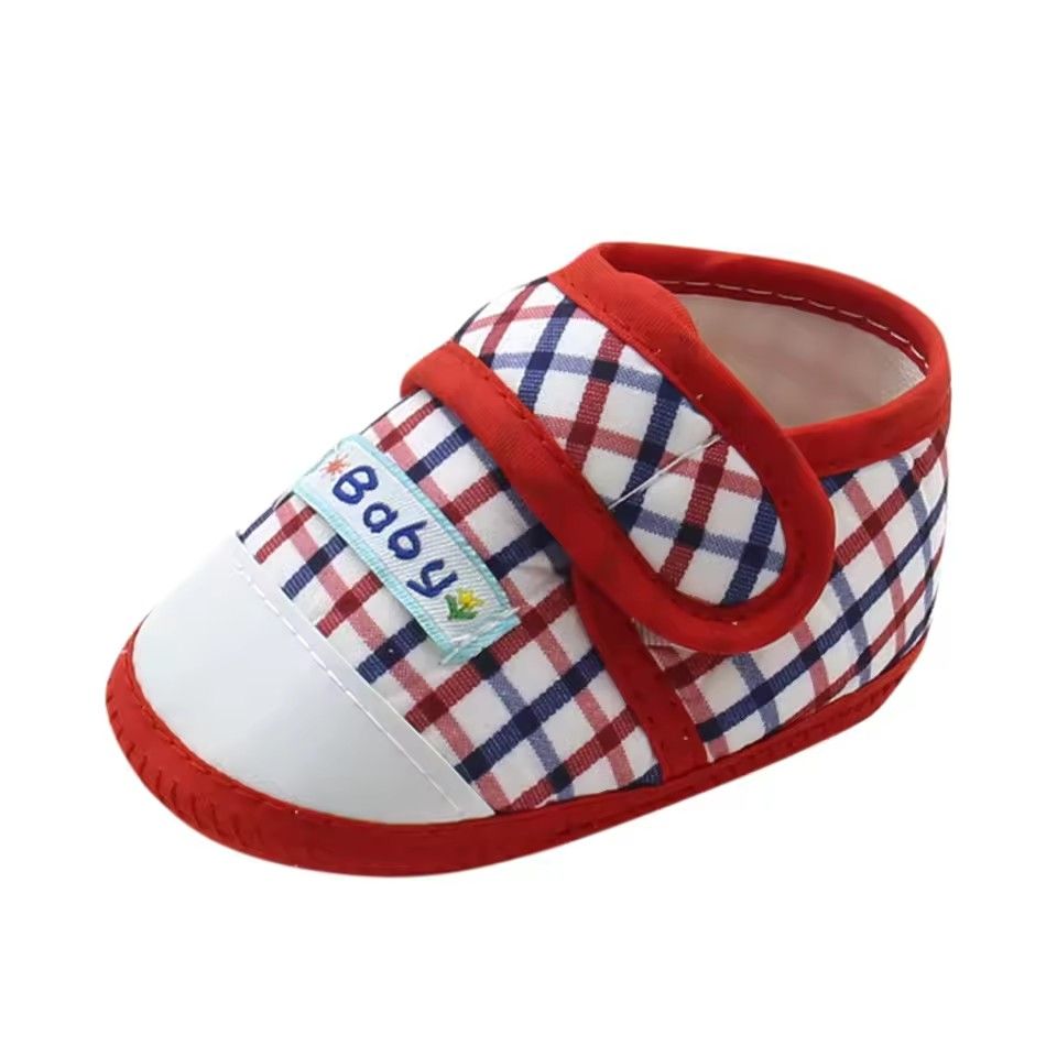 2025 casual newborn shoes, soft sole, girls' warm cordless shoes, ultra light and comfortable multifunctional slippers