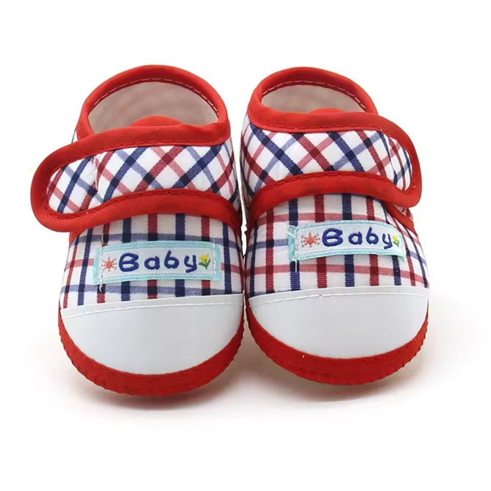 2025 casual newborn shoes, soft sole, girls' warm cordless shoes, ultra light and comfortable multifunctional slippers